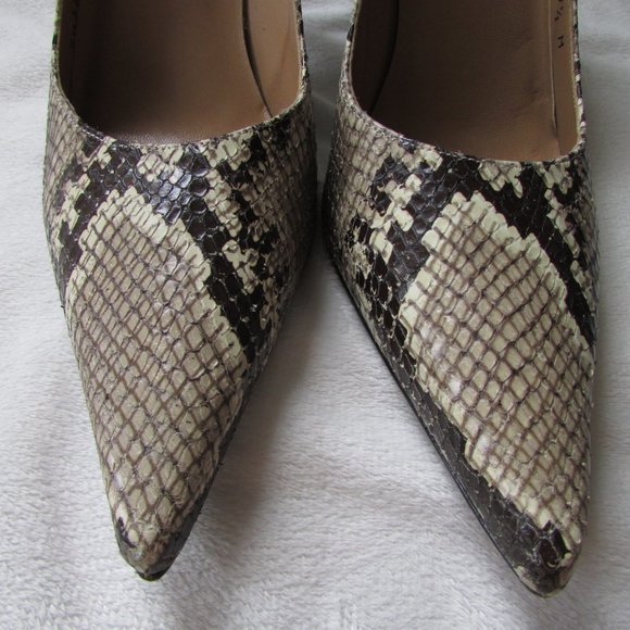 Stuart Weitzman Python Print Pump Heels - Picture 3 of 16